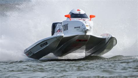 The Allure of Magic Power Boats: A Look at Luxury and Elegance on the Water